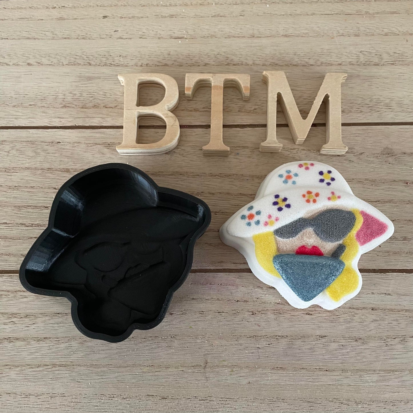 Woman with Cocktail Hybrid Mold