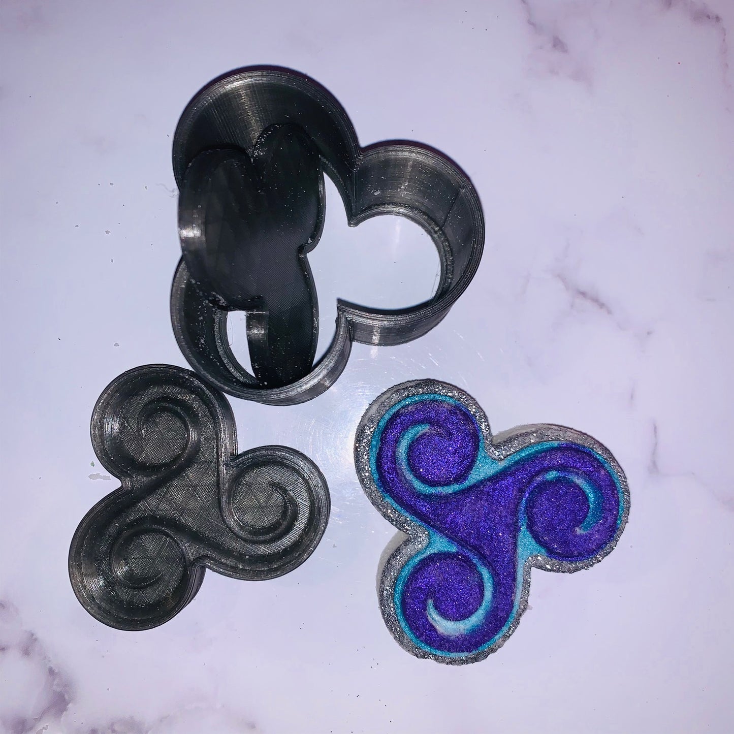 Moule à main pour bombe de bain Spinner