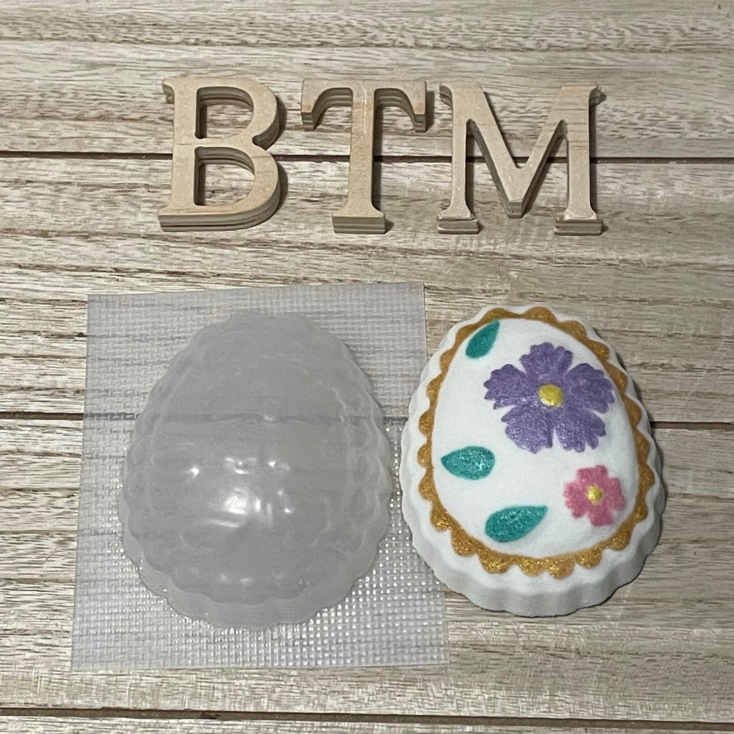 Patterned Eggs Vacuum Mold
