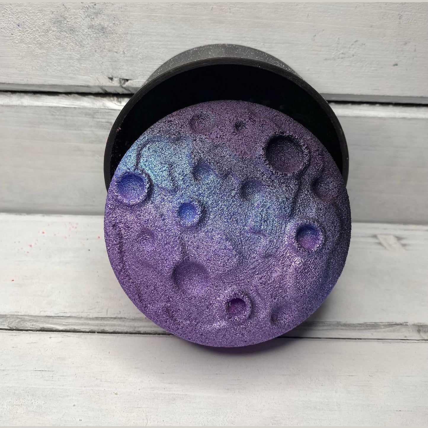 Moon Crater Hybrid Mold