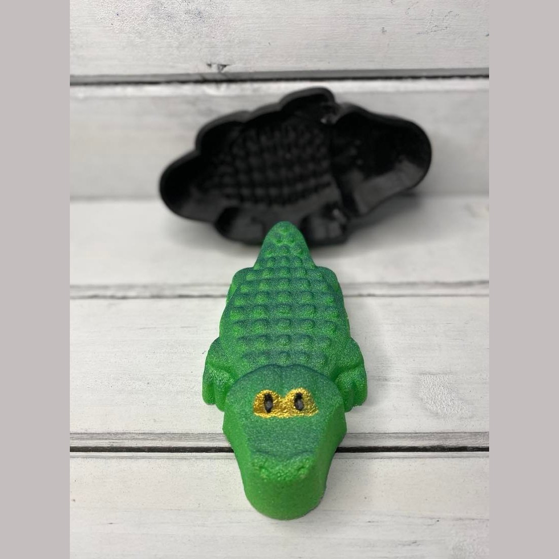 Crocodile Hybrid Mold